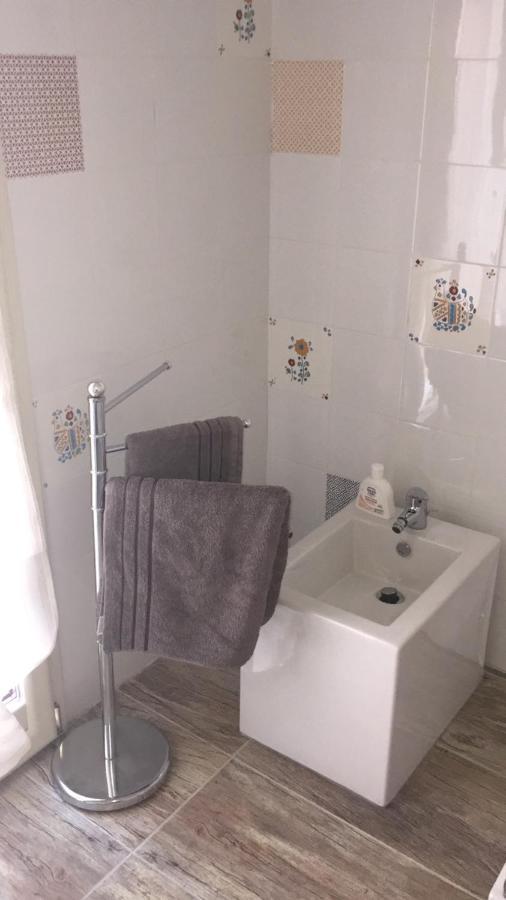 B&B Da Manu Монсеррато Экстерьер фото